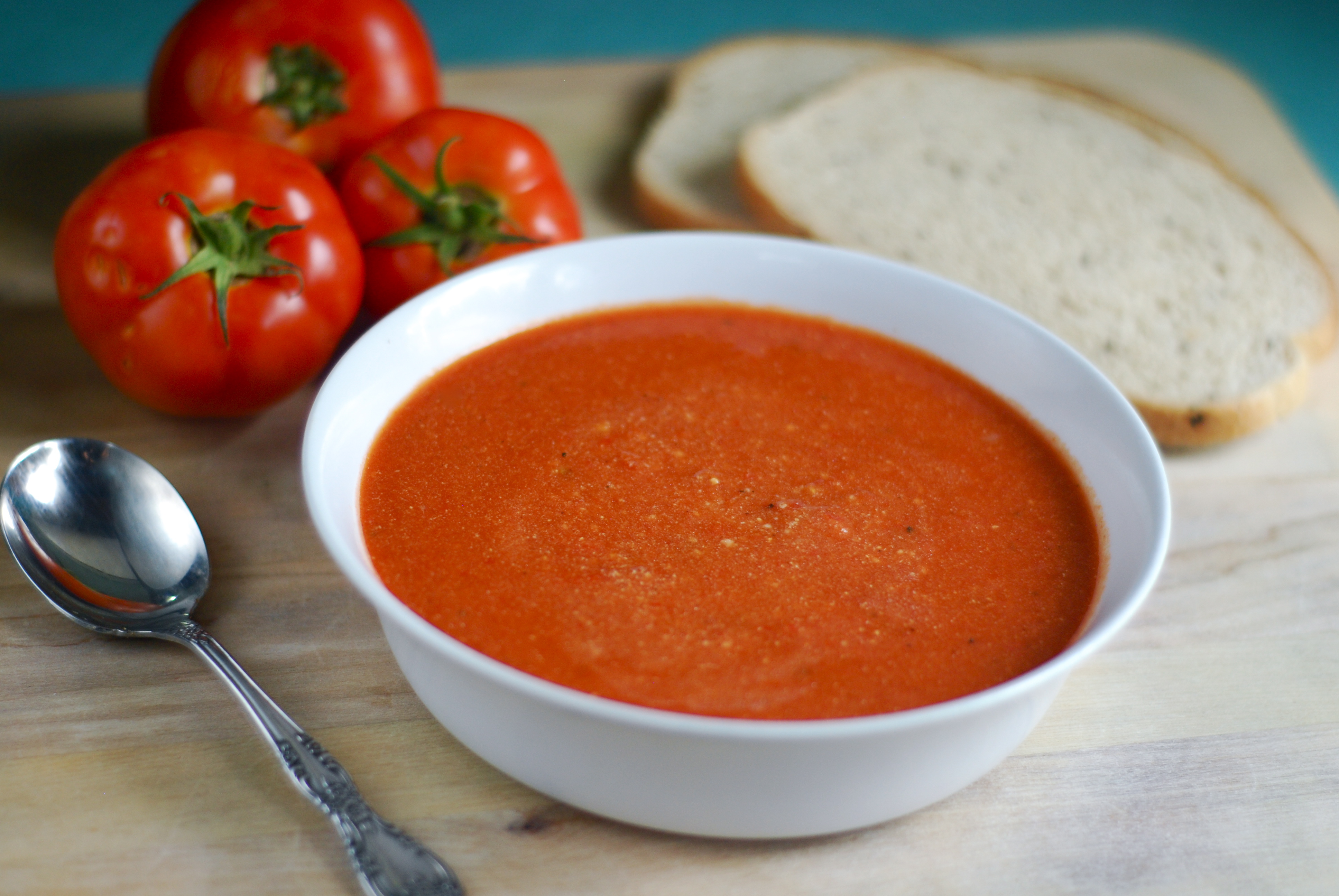 Суп из свежих помидоров рецепт. Кнорр томатный суп. Томатный суп пюре. Соус суп. Острый томатный суп пюре.
